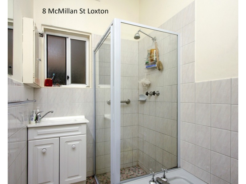 8 McMillan Street, Loxton SA 5333