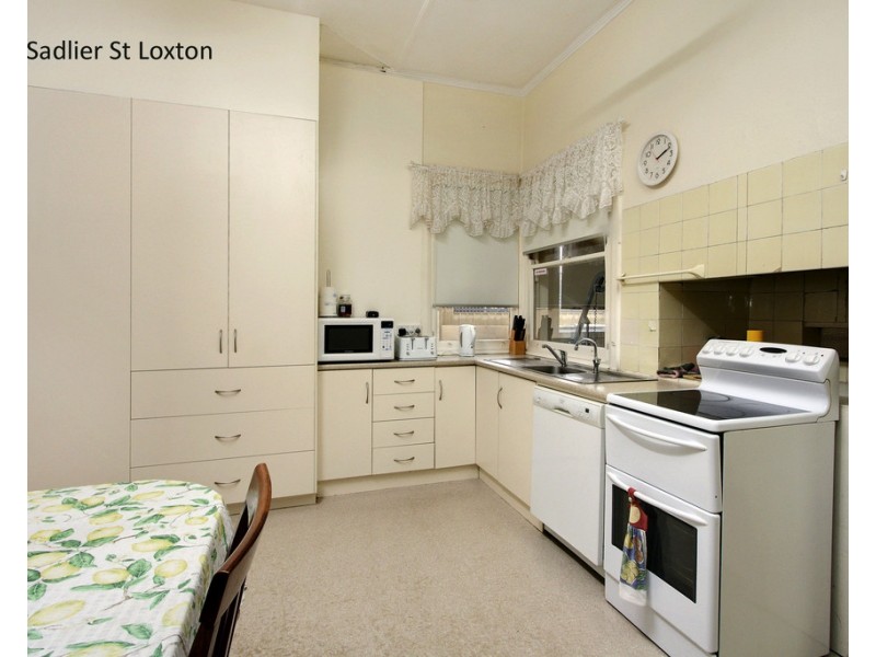 8 McMillan Street, Loxton SA 5333