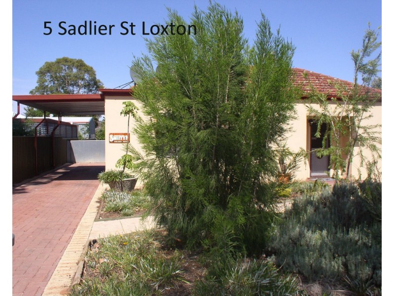 8 McMillan Street and 5 Sadlier Street, Loxton SA 5333