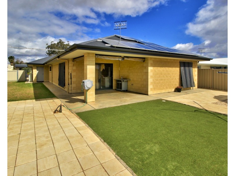 14 SCHICK STREET, Loxton SA 5333