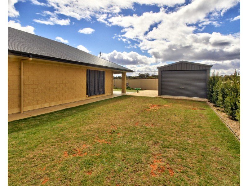 14 SCHICK STREET, Loxton SA 5333