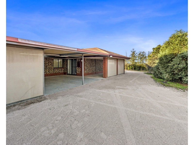 418 Government Road, Renmark SA 5341
