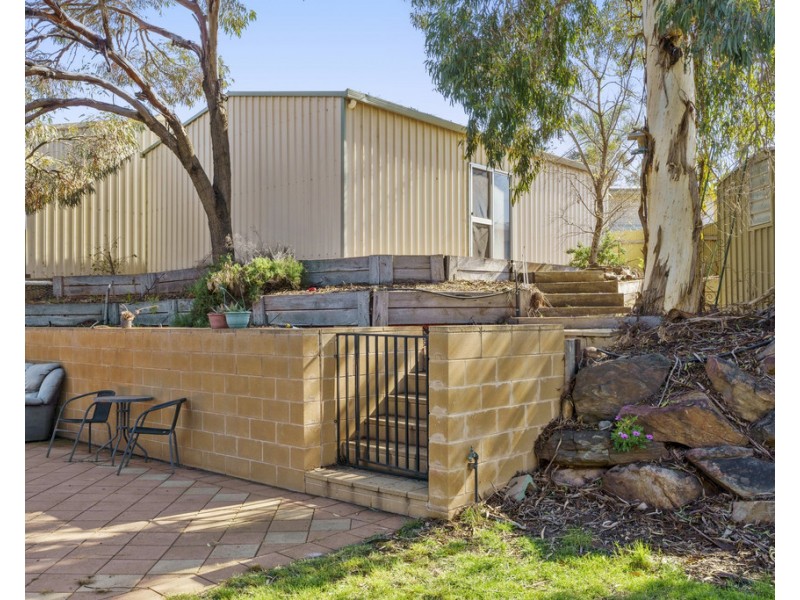 1 DOROTHY AVENUE, Paringa SA 5340