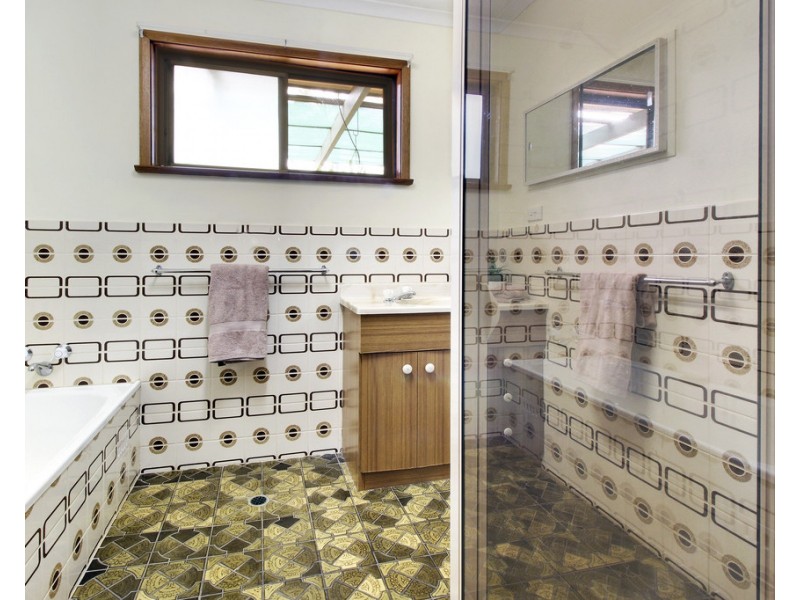 73 SECOND STREET, Loxton SA 5333