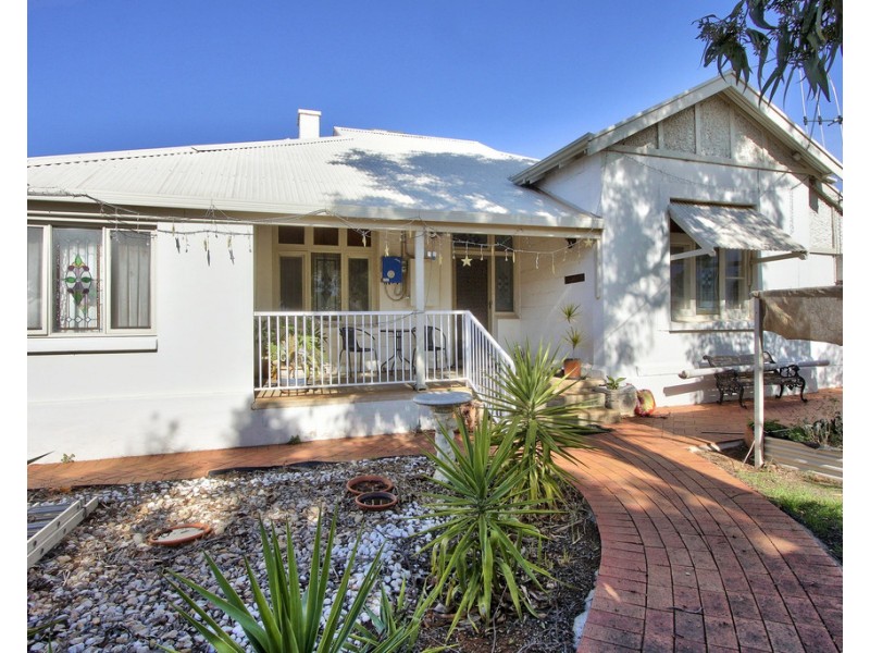 75 BOOKPURNONG TERRACE, Loxton SA 5333