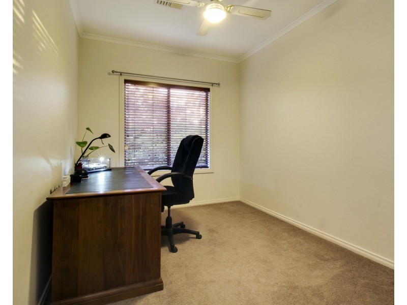 13 EBERT COURT, Loxton SA 5333