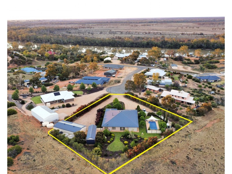 13 EBERT COURT, Loxton SA 5333