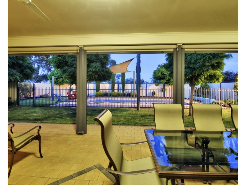 13 EBERT COURT, Loxton SA 5333