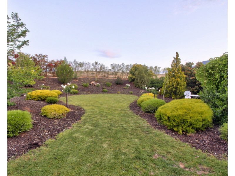 13 EBERT COURT, Loxton SA 5333