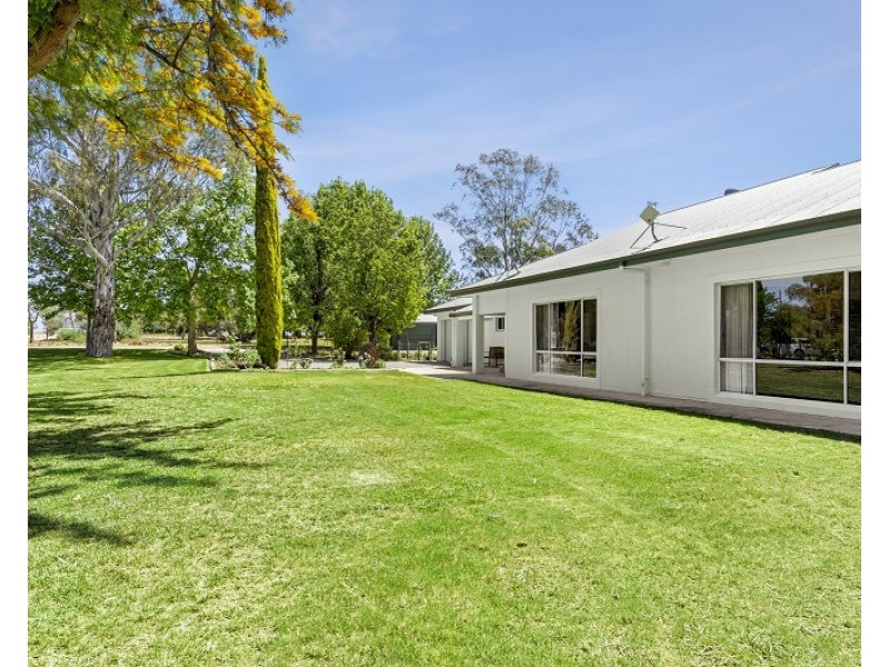 627 and 629 Taylorville Road, Waikerie SA 5330