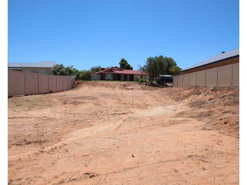 4 Curtis Avenue, Paringa SA 5340