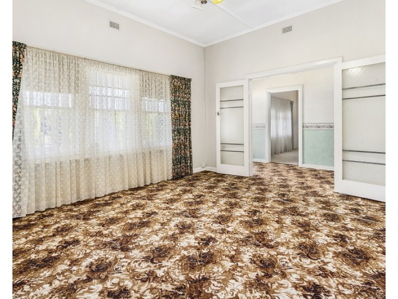 12 Kleemann Street, Waikerie SA 5330