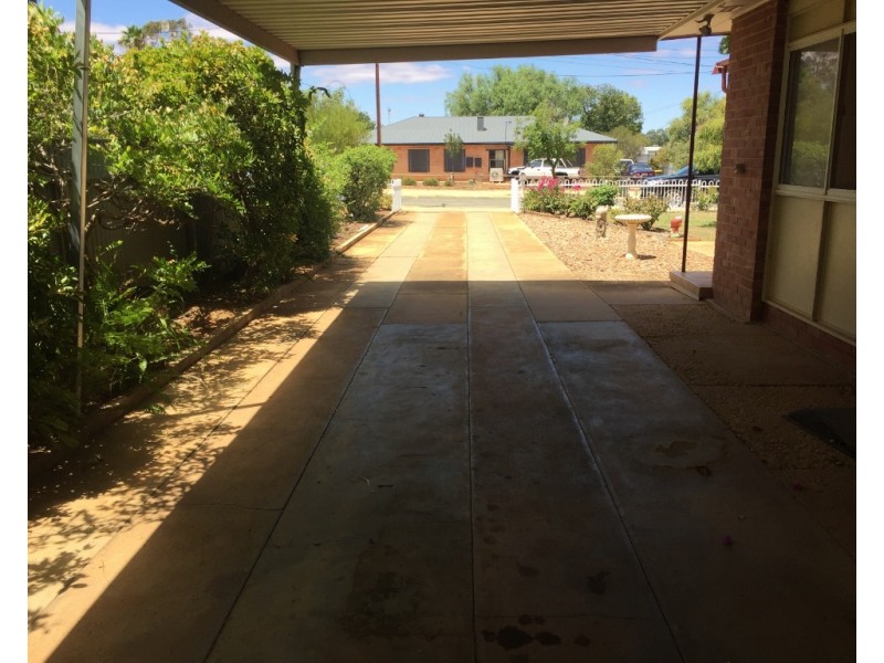 14 Coral Street, Loxton SA 5333