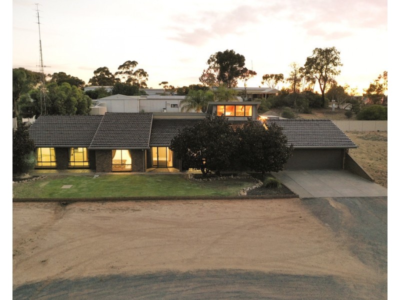 46 GRATWICK ROAD, Loxton SA 5333