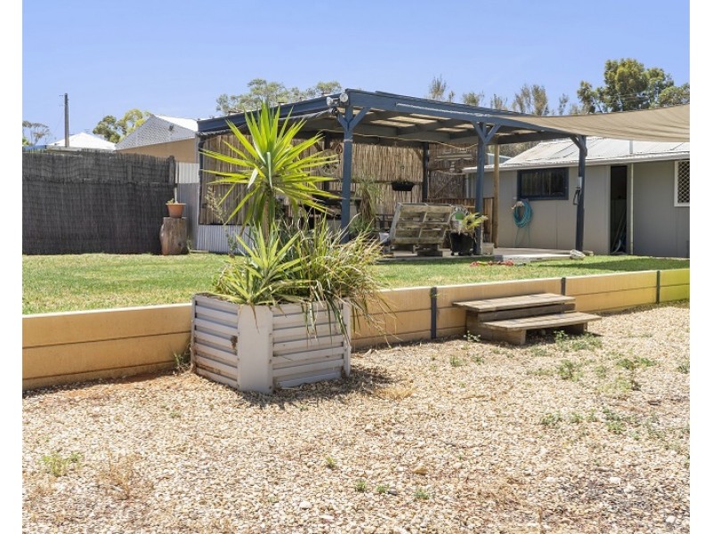 13 First Street, Morgan SA 5320