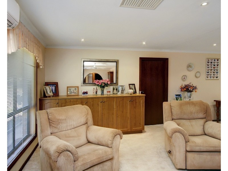 9 Hall Crescent, Loxton SA 5333