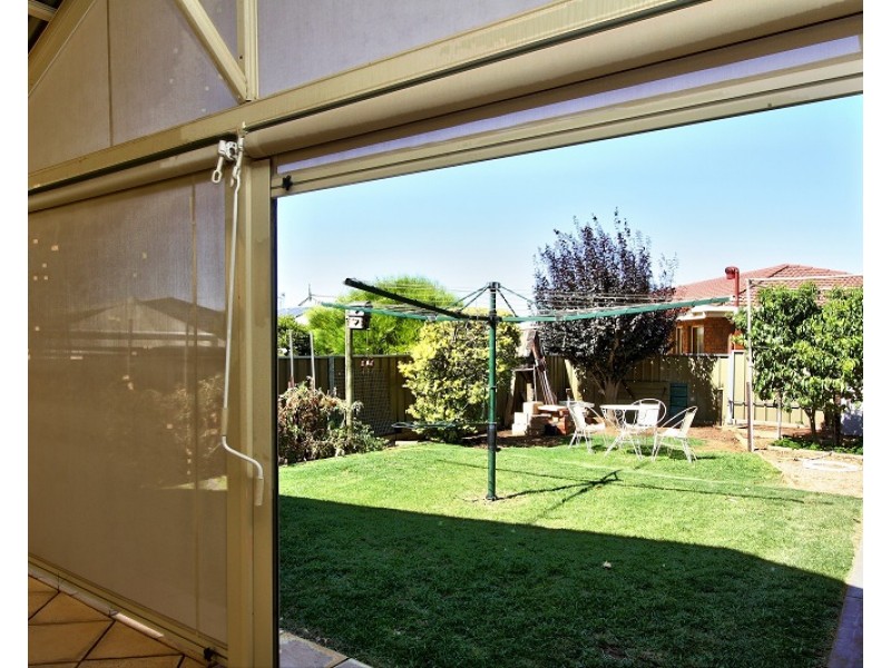 9 Hall Crescent, Loxton SA 5333