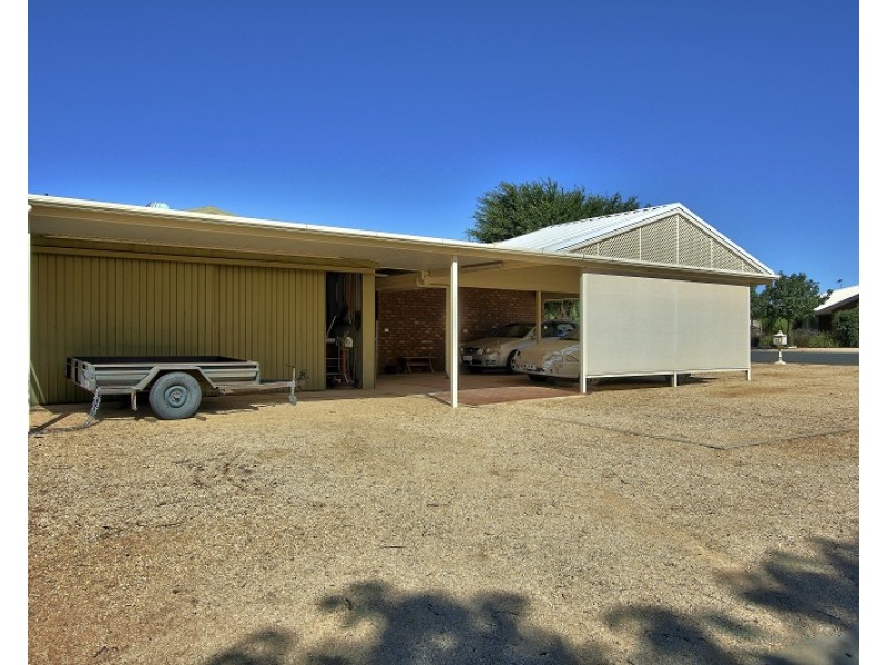 9 Hall Crescent, Loxton SA 5333