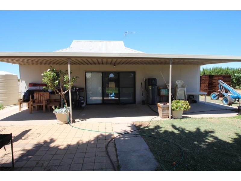 34 Government Road, Renmark SA 5341