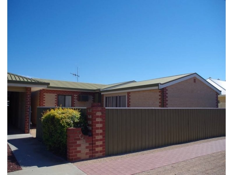 3 82 SIXTEENTH STREET, Renmark SA 5341