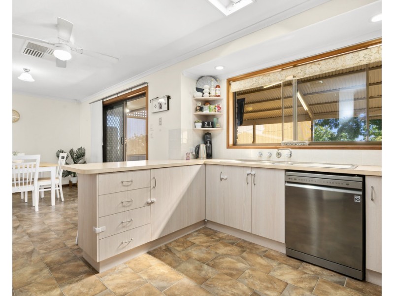 13 Middleton Ave, Paringa SA 5340