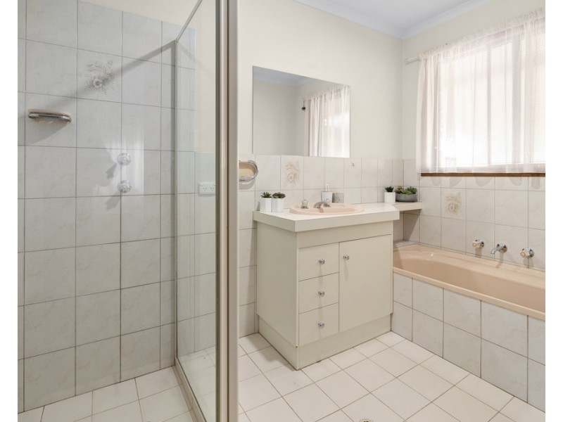 13 Middleton Ave, Paringa SA 5340