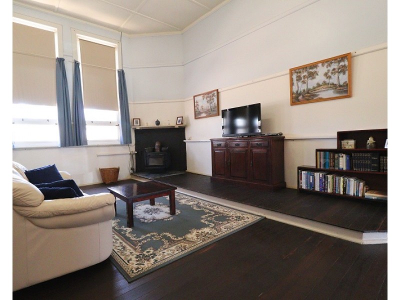 9 Charleson Road, Wanbi SA 5310