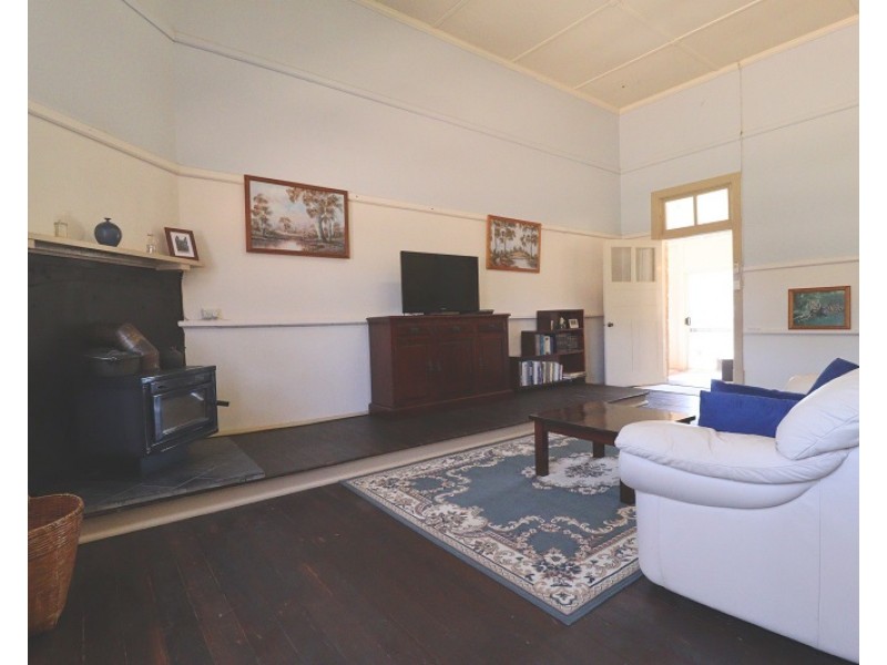 9 Charleson Road, Wanbi SA 5310