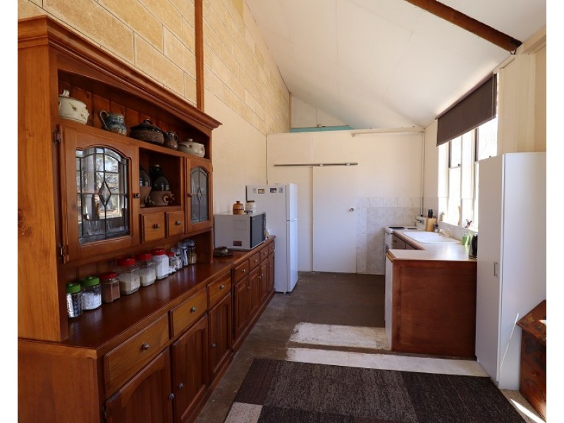9 Charleson Road, Wanbi SA 5310