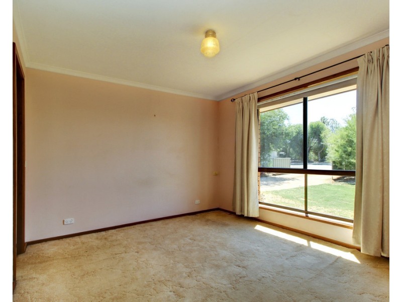 60 COLIN STREET, Loxton SA 5333