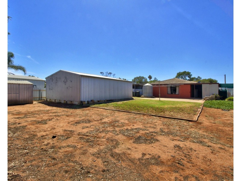 60 COLIN STREET, Loxton SA 5333