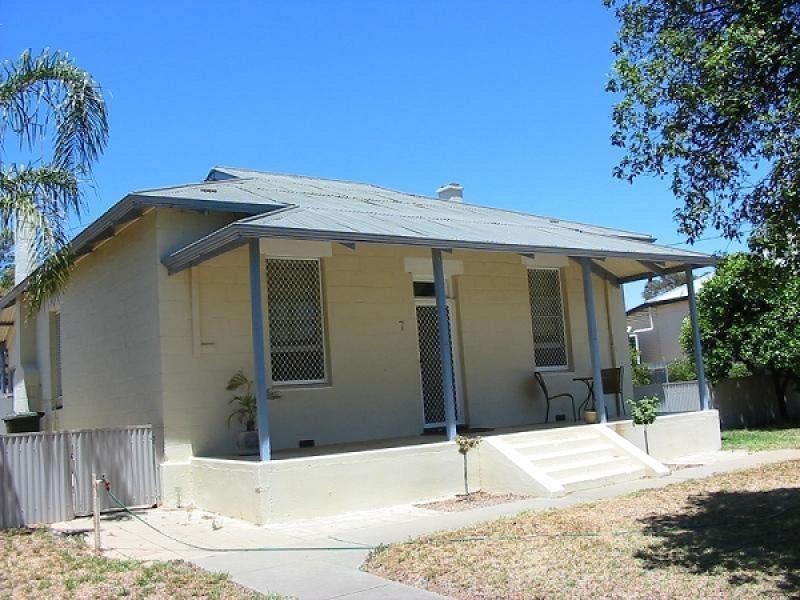 7 Laffer Street, Barmera SA 5345