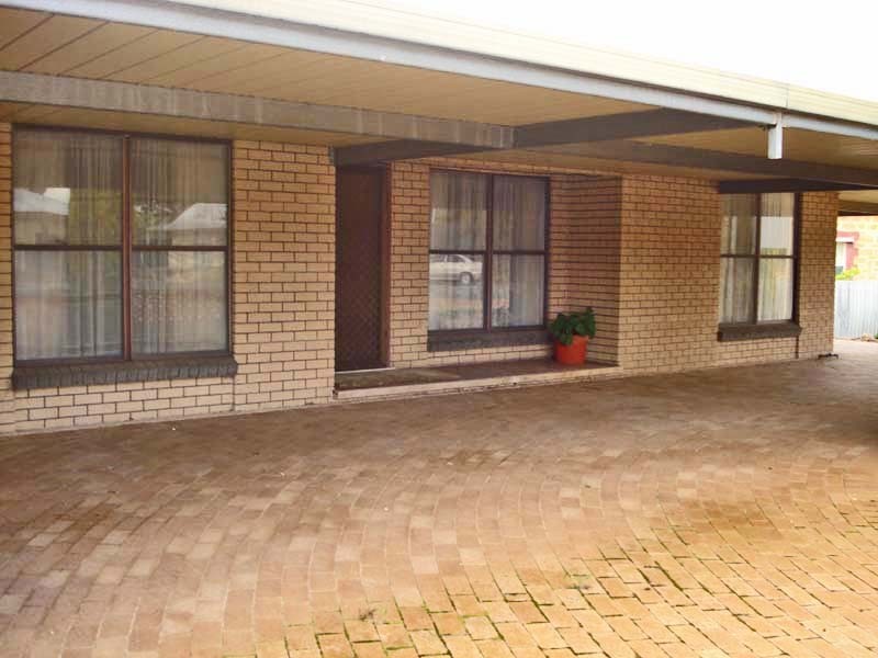 15-17 Fourth Street, Morgan SA 5320