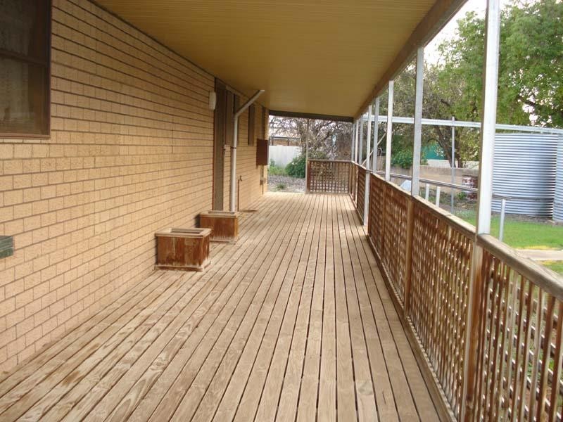 15-17 Fourth Street, Morgan SA 5320