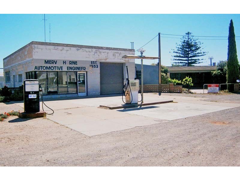 15-17 Fourth Street, Morgan SA 5320