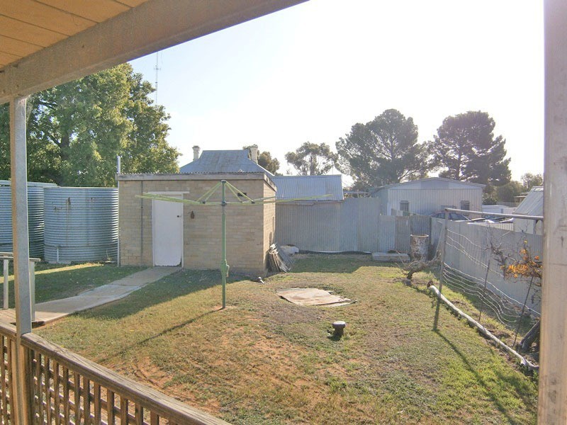 15-17 Fourth Street, Morgan SA 5320