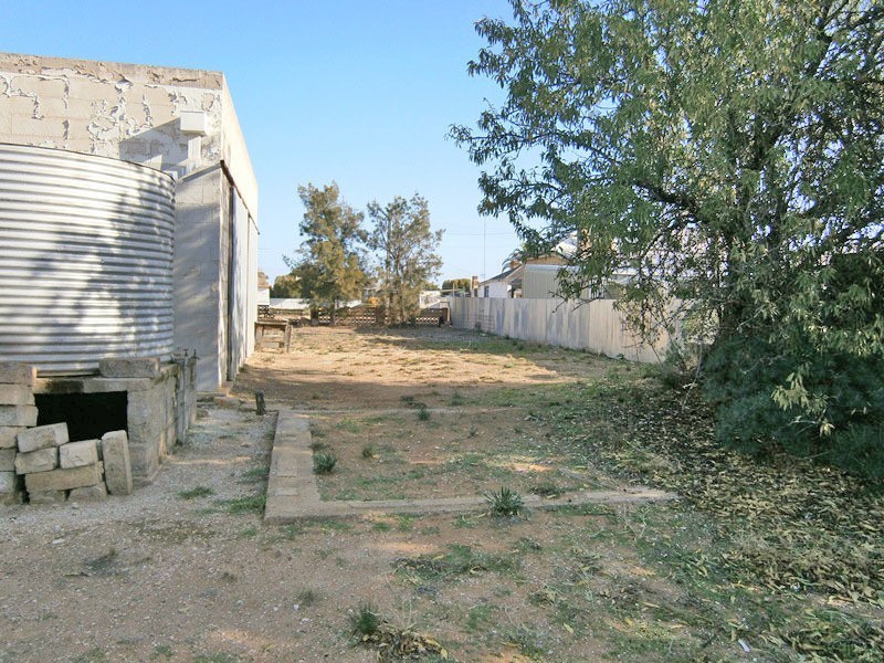 15-17 Fourth Street, Morgan SA 5320