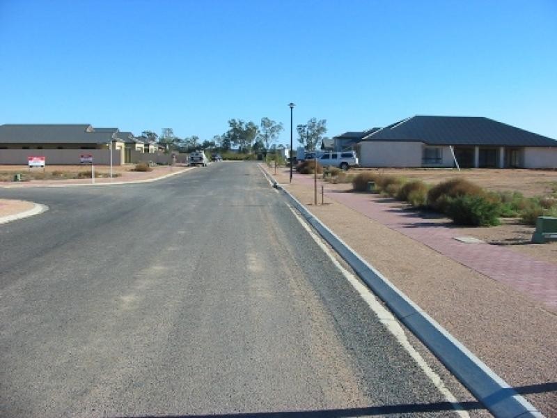 - Building Allotments Dedes Drive and Rod Thomas Street, Renmark SA 5341