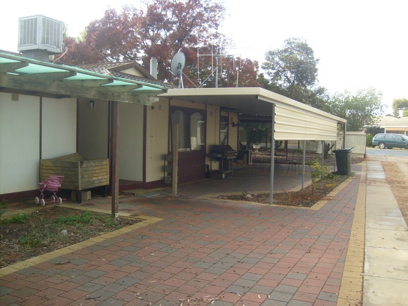 9 Gilchrist Crescent, Barmera SA 5345