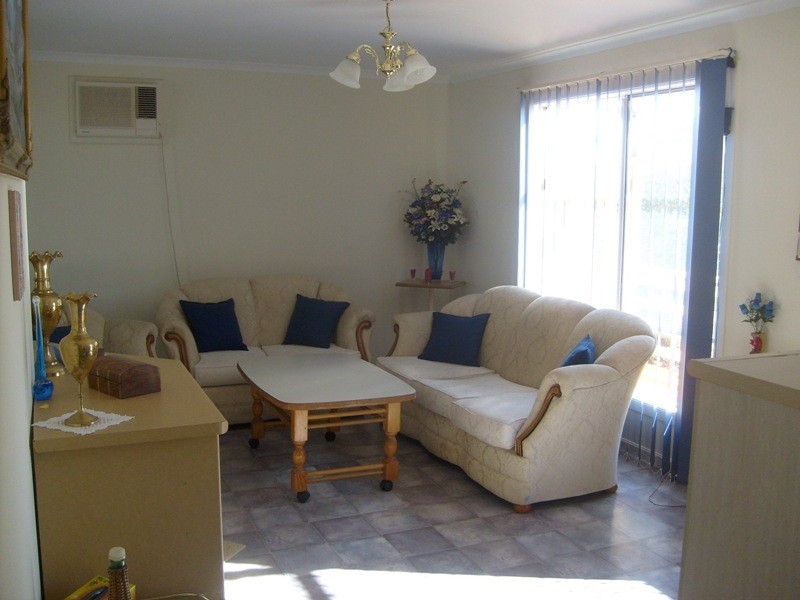 11 Acland Street, Blanchetown SA 5357