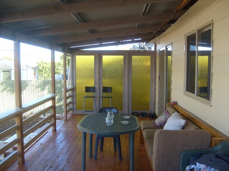 11 Acland Street, Blanchetown SA 5357