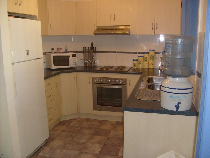 11 Acland Street, Blanchetown SA 5357