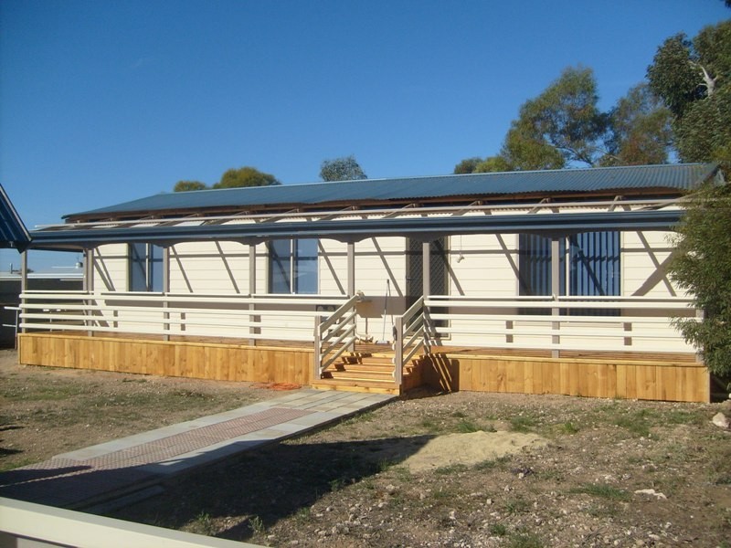 11 Acland Street, Blanchetown SA 5357