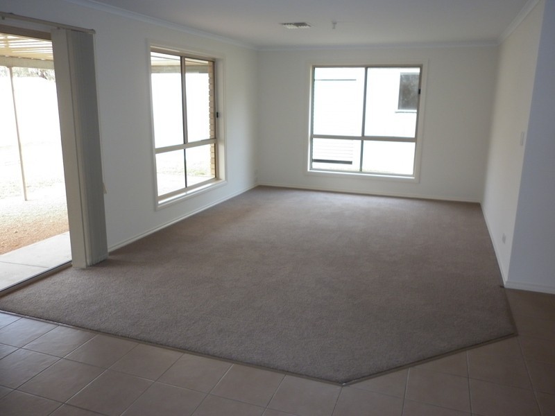 10 Flinders Street, Renmark SA 5341