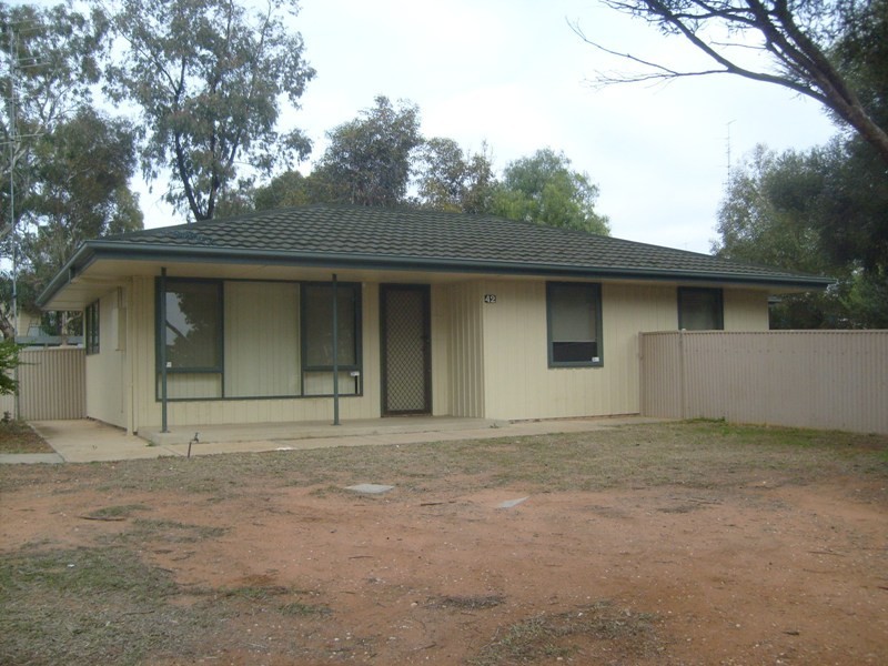 42 Strangman Road, Waikerie SA 5330