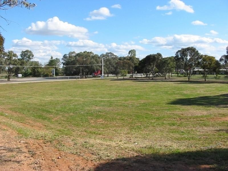 Lot 24 and 25 Sturt Highway, Paringa SA 5340