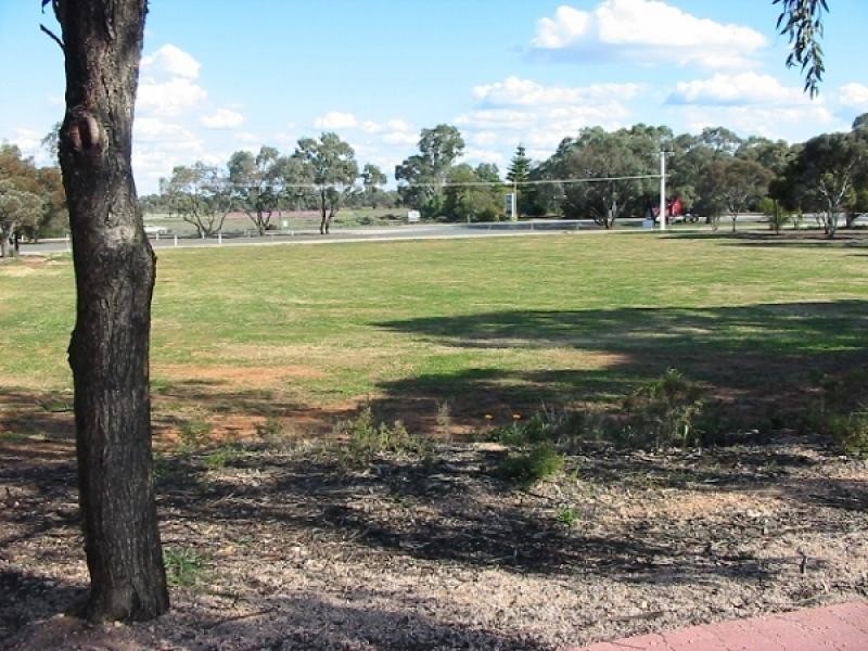 Lot 24 and 25 Sturt Highway, Paringa SA 5340