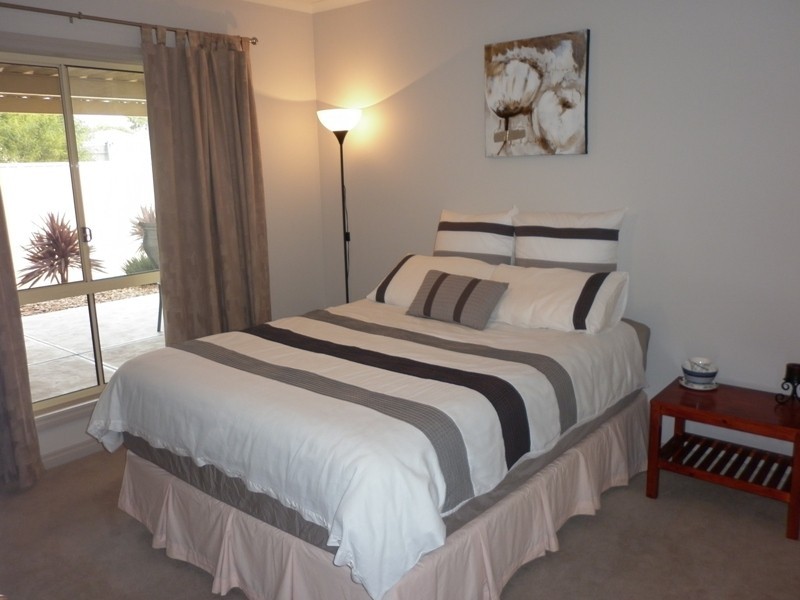 15 Cook Street, Renmark SA 5341