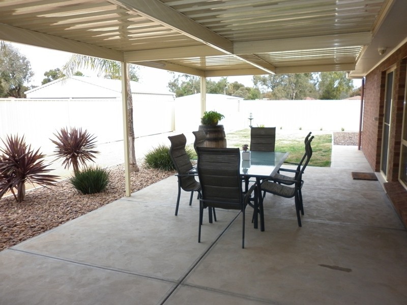 15 Cook Street, Renmark SA 5341