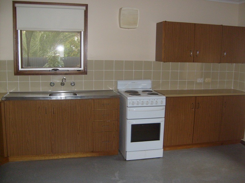 5 Hall Crescent, Waikerie SA 5330